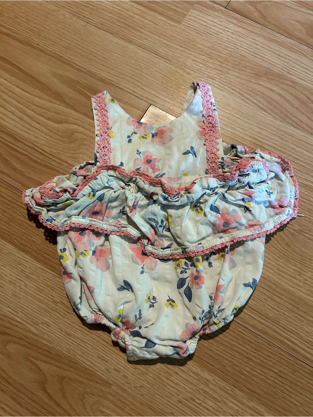 Joie Floral Ruffle Pink Romper Baby 3-6 months